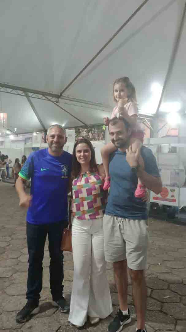 208a371d-64ee-4a62-945b-fd4940988aa8